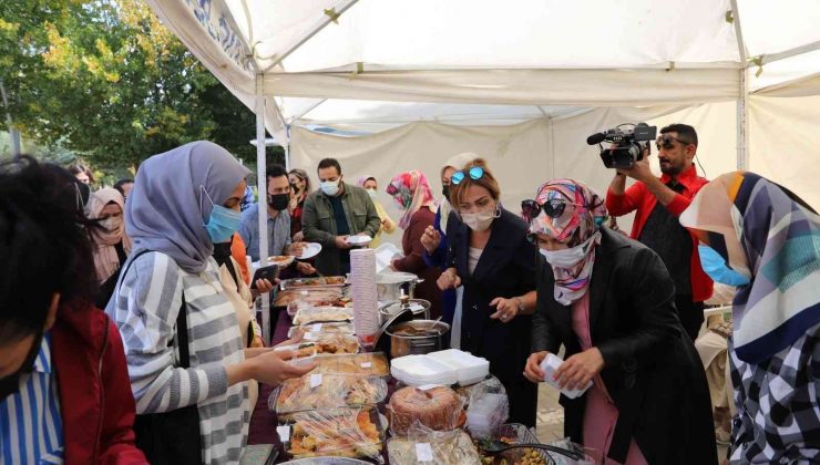 Elazığ’da Fırat Üniversitesi Kadın Kolları tarafından hayır çadırı açıldı